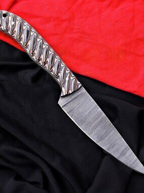 Handmade Fixed Blade Hunting Skinner Knife Damascus Steel Blade Pakka Wood Handl